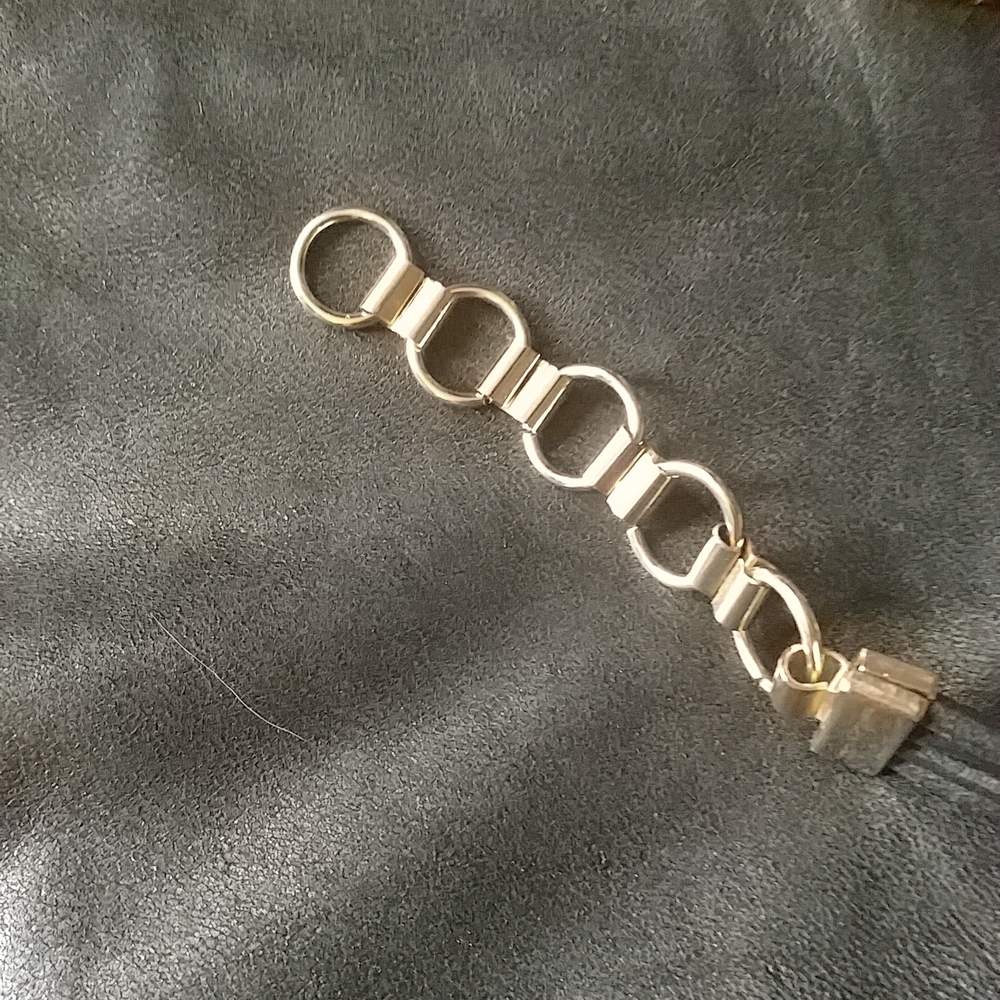 Beautiful gold and leather stretch belt - Picture 3 of 5